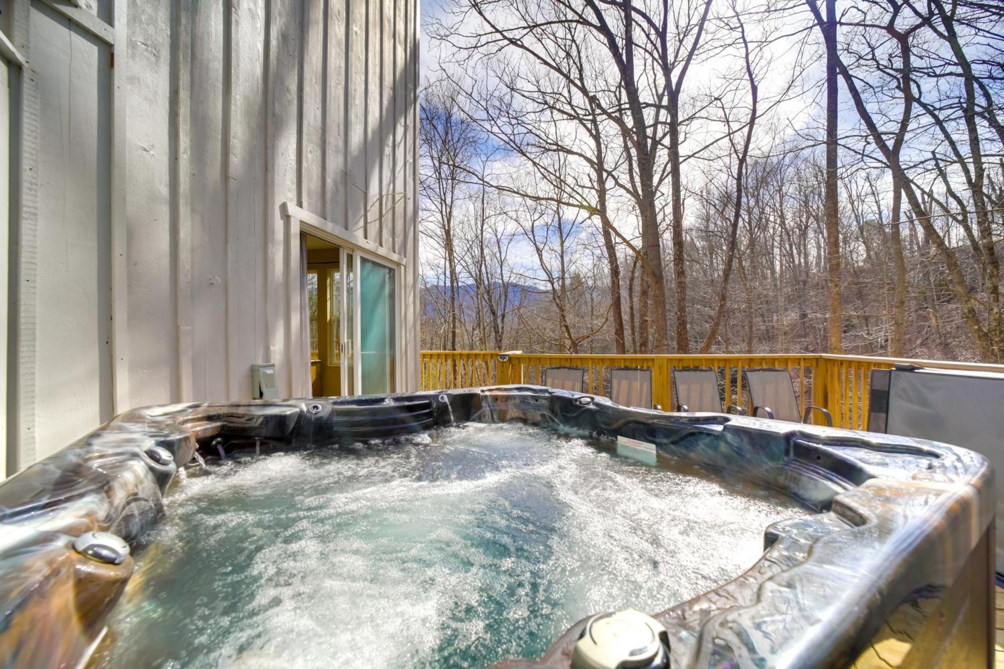 Updated Cobbly Nob Resort Home With Hot Tub! Gatlinburg Extérieur photo