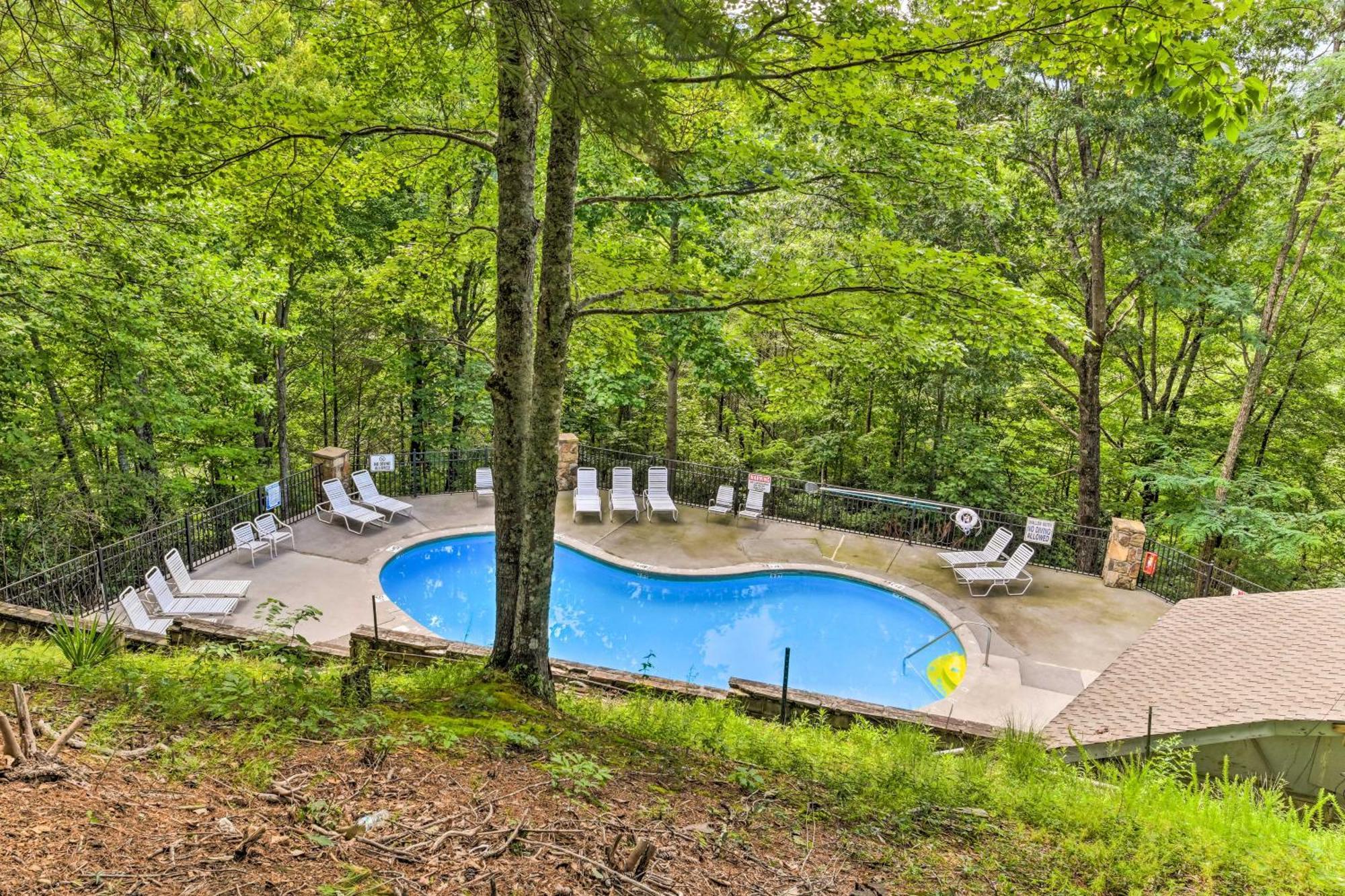 Updated Cobbly Nob Resort Home With Hot Tub! Gatlinburg Extérieur photo